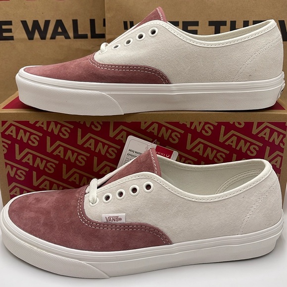 Vans Men’s Authentic Pig Suede Withered Rose
VN000BW5CHO
Sneakers - Picture 2 of 16